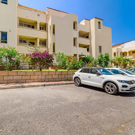 Ocean Breeze Apartament *