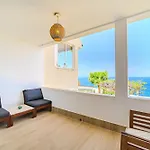 Apartment Ocean Breeze